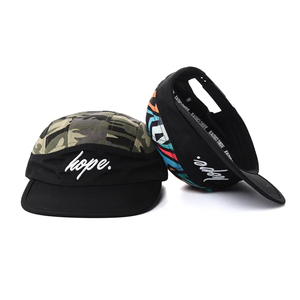 Stampa 5 pannelli Camp Cap Flat Brim Allover Roses 5 Panel Cap Headwear Surf Skate Snow Hat 5 Panel Sport Caps con etichetta in pelle - Product Image 3