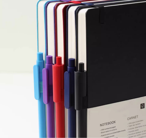 Cuaderno/Diario Personalizado de Alta Calidad con Tapa Dura de <span class=keywords><strong>Cuero</strong></span> Sintético <span class=keywords><strong>PU</strong></span>, Formato A5, con Logotipo Grabado, Líneas Perforadas y Bolsillo - Product Image 2