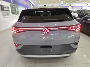 Volkswagen ID4 CROZZ PURE 2022 Usado, SUV Eléctrico de Autonomía Estándar - Product Image 2