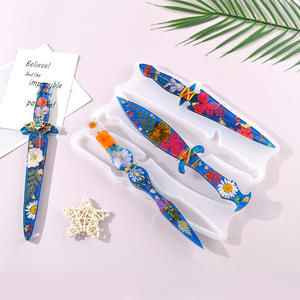 Molde de <span class=keywords><strong>Espada</strong></span> Corta para Hacer Joyas de Silicona, Colgante de Daga, Afilador de Espadas de Resina, Molde de <span class=keywords><strong>Espada</strong></span> Pequeña para Resina Epoxi - Product Image 2