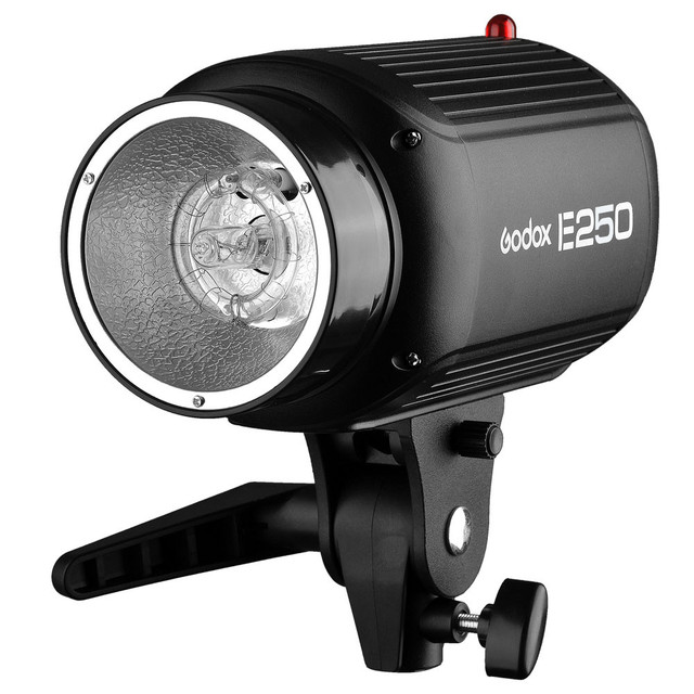 Godox E250W Studio Strobe for Professional Photography 250WS Compact Flash Studio Lighting Lamp for Studio Shooting