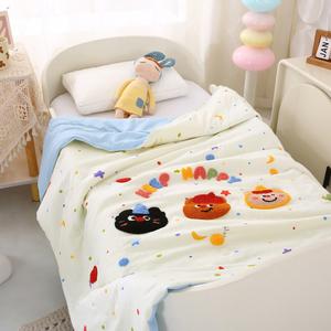 Trapuntino Estivo Sottile in Cotone Lavato Super Morbido con Ricamo a Motivi Carini Personalizzato per Bambini - Product Image 1