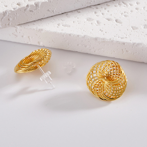 Boucles <span class=keywords><strong>d</strong></span>'oreilles clous romantiques <span class=keywords><strong>en</strong></span> cuivre et résine dorée, <span class=keywords><strong>forme</strong></span> <span class=keywords><strong>nid</strong></span> <span class=keywords><strong>d</strong></span>'<span class=keywords><strong>oiseau</strong></span> ajouré, style antique français, pour mariage féminin - Product Image 6