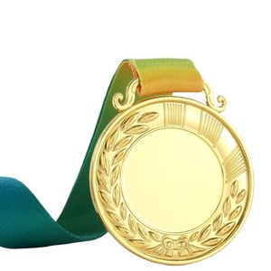 Trofeos y Medallas Deportivas Personalizadas de Metal Dorado con Cinta para Fútbol, Atletismo, Taekwondo, Gimnasia, Fútbol Americano, Premios Deportivos, Estilo Antiguo y Moderno - Product Image 1