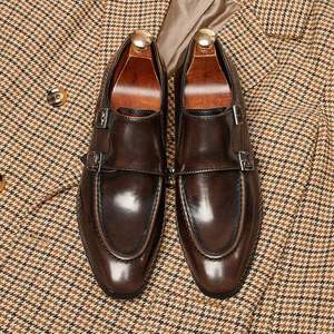 รองเท้าหนังผู้ชายแบบคลาสสิกคุณภาพสูง ดีไซน์ใหม่ทันสมัย เหมาะสำหรับงานธุรกิจและงานปาร์ตี้ - Product Image 4