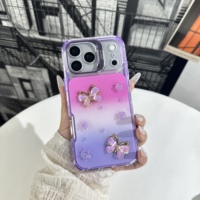 Coque de téléphone antichoc 3-en-1 en TPU+PC avec support d'appareil photo et décor papillon tendance pour MOTO G37 5G G17 Power EDGE 70 5G