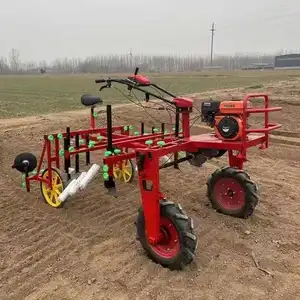 Agricultural Tractor Matching Plastic Mulch Applicator Laying Machine / Gasoline Thin Film Covering Equipment