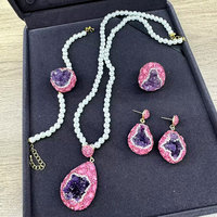 Collier en corail rouge naturel CH-LHN1948, pendentif en corail rouge, perles en corail rouge plaqué or, vente en gros