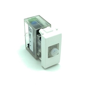 Module détecteur IR Keystone 230 Vca avec minuterie et interrupteur crépusculaire Plana Blanc - Product Image 1