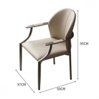 Chaise de salle à manger moderne en métal et acier avec revêtement en cuir doré et pieds dorés, mobilier de luxe pour salle à manger, maison ou bureau