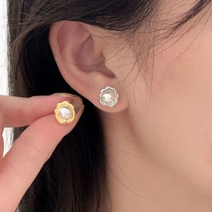 ต่างหูมุกเงินแท้ S925 รูปทรงดอกไม้ เกรด AAA สำหรับผู้หญิง สวมใส่ได้ทุกวัน - Product Image 1
