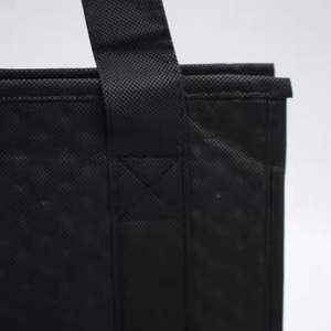 Sacs isothermes personnalisés à bas prix, écologiques, jetables, non tissés, pour plats à emporter, avec poignée souple et isolation en feuille d'aluminium - Product Image 4