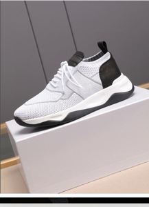 Chaussures de sport polyvalentes respirantes en tissu Fly Weave pour hommes et femmes, qualité supérieure, marque européenne 2025 - Product Image 5