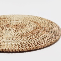 Vente en gros de sets de table de Noël en osier tissé de style occidental, sets de table ronds en bois et en rotin pour table à manger