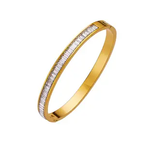 Design leve de luxo colorido pulseira de diamante feminino aço inoxidável minimalista 18K banhado a ouro pulseira