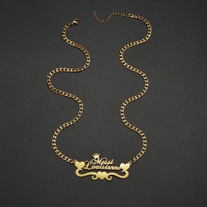 สร้อยคอจี้รูปหัวใจประดับเพชรพร้อมจี้รูปหัวใจ - Product Image 2