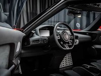 Super Offre 2025 JMEV Yichi 01 Voiture Sportive Électrique Véhicule 2 Places Standard à Double Moteur 500km Conduite à Gauche en Promotion