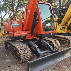 รถขุดตีนตะขาบ Doosan DX80 มือสอง เครื่องยนต์ยันมาร์ 6 ตัน บุ้งกี๋ 0.22-0.25 ลบ.ม. อุปกรณ์ก่อสร้าง รุ่นปี 2022 - Product Image 2