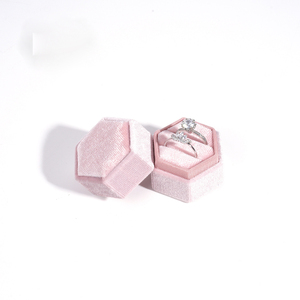 Caja de Anillos de Terciopelo de Doble Compartimento con Logotipo Personalizado al por Mayor, Estilo Nuevo, Caja de Anillos de Alta Gama para Propuesta de Matrimonio, Almacenamiento de Joyas, Embalaje de Joyería - Product Image 4