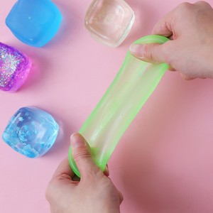 CHENXI Jouet sensoriel anti-stress en gelée souple en forme de flocons de neige, 5,5 cm, coloré, vente en gros - Product Image 3