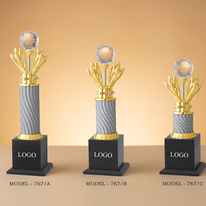 Trofeo metálico con diseño floral, base dorada y columna gris, modelo 767, para deportes y juegos. - Product Image 1