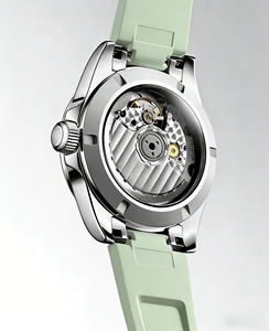 Reloj Deportivo de Acero Inoxidable con Esfera Verde Claro y Correa de Goma Texturizada Verde Claro Longinesing - Product Image 5