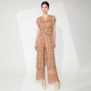 2025 été mode deux pièces ensemble pour femmes dernière conception dentelle creux Blouse hauts avec pantalon droit plissé tenues - Product Image 3