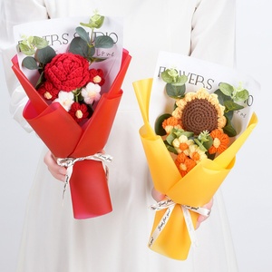 ช่อดอกไม้ถักโครเชต์น่ารักแบบใหม่ ของขวัญสำหรับเพื่อน ผลิตภัณฑ์สำเร็จรูป ประดับไฟ LED ดอกไม้ถักมือ ช่อดอกไม้โครเชต์ - Product Image 1
