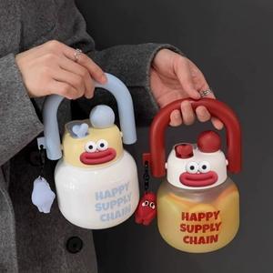 Bouteille d'eau en plastique grande capacité avec paille, portable, pour usage extérieur – Gamme Fun Supply Chain - Product Image 4