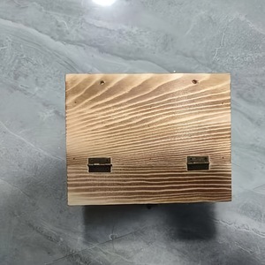 Caja de Madera Sólida para Nido de Pájaros, Rectangular, 18x14x8.2cm, Ligeramente Calcinada, para Cría de Loros en Exteriores - Product Image 2
