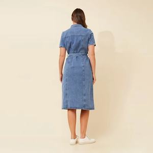 เดรสยีนส์ OEM รุ่นปี 2025 แบบสั่งทำพิเศษสำหรับผู้หญิง แขนสั้น ความยาวปานกลาง ชุดเดรสผ้าเดนิมสำหรับฤดูร้อน - Product Image 2