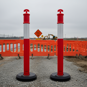 Postes Delimitadores de Tráfico Vevor de 48 Pulgadas con Base Reflectante Rellenable, Conos de Seguridad para Obras de Construcción - Product Image 2