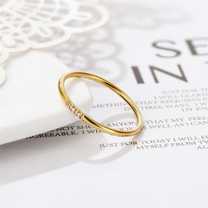 Anillo Elegante y Moderno para Mujer, Acero Inoxidable, Chapado en Oro Rosa, con Diamantes - Product Image 6