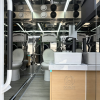 Remorque de toilettes mobiles de luxe Goeasy Premium, toilettes portables avec comptoir de toilette et ventilation pour banquets VIP