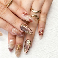 Lot de 30 faux ongles à presser, style français, pré-dessinés, automne/hiver, dorés, en forme d'amande, avec motifs floraux peints et feuilles d'érable