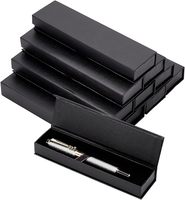 Boîte cadeau auto-érectible en carton noir texturé lin avec gaufrage et impression UV, personnalisable en gros
