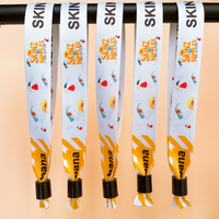 Bracelets tissés en tissu satiné de soie de haute qualité avec logo personnalisé pour événements et festivals de musique