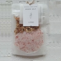 Sel de bain parfumé aux fleurs de rose séchées, sel marin en sachet, en stock