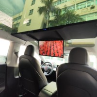 Moniteur de plafond rabattable Full HD de 17,3 pouces pour Tesla Model Y Model 3, écran LCD pour montage au plafond de la voiture, système de divertissement pour sièges arrière