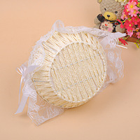 Panier de fille de mariage à fleurs en dentelle blanche Paniers cadeaux de Pâques et de la Saint-Valentin pour le stockage de bonbons et la décoration de mariage
