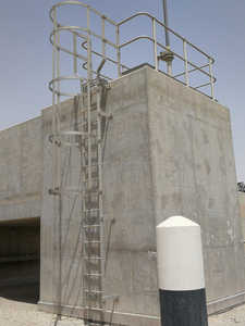 Công nghiệp xây dựng an toàn mái lồng bước thang sửa chữa hỗ trợ thang truy cập cố định - Product Image 3