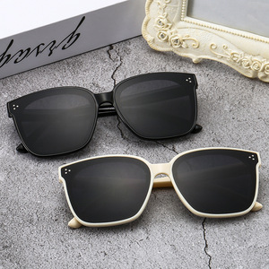 Gafas de sol polarizadas para mujer Gm Uv400 tipo 3 con lentes de 3 piezas y montura blanca lechosa para protección solar a la moda - Product Image 3