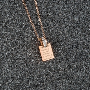 Joyería de acero inoxidable personalizada para niña, collar con colgante de cristal de <span class=keywords><strong>alma</strong></span> Mate de Destiny grabado de oro rosa - Product Image 4