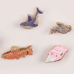 Vente en gros de pinces à cheveux pour filles, mini pinces à cheveux en métal doré et argenté, coquillages roses, mignonnes, pour les vacances d'été - Product Image 1