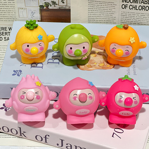 Nuovo Giocattolo Cartoon Vitality Little Round che Produce Bolle, Allevia lo Stress, Si Spremere e Giocare con, con Frutta e Uova, Divertente - Product Image 3