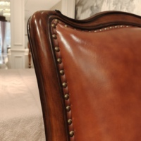 Canapé de salon de luxe de style américain rétro, fauteuil de salon avec cadre en bois massif sculpté, dossier haut, pour salon et chambre à coucher