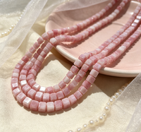 Perles en verre style porcelaine 4x4 en gros, perles carrées colorées en vrac pour la fabrication de bijoux DIY (bracelets, colliers) en boîte