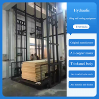 Ascenseur de fret hydraulique efficace de 1 à 5 tonnes avec système de rail de guidage et garde-corps de sécurité