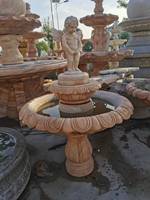 Sculpture de jardin antique en pierre de marbre de calcaire naturel, fontaine d'eau de style Renaissance, statue de garçon qui fait pipi, élégante