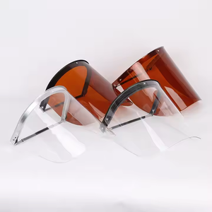 Visor transparente Escudo facial Casco de soldadura de plástico antihumo con protección facial resistente al calor - Product Image 1